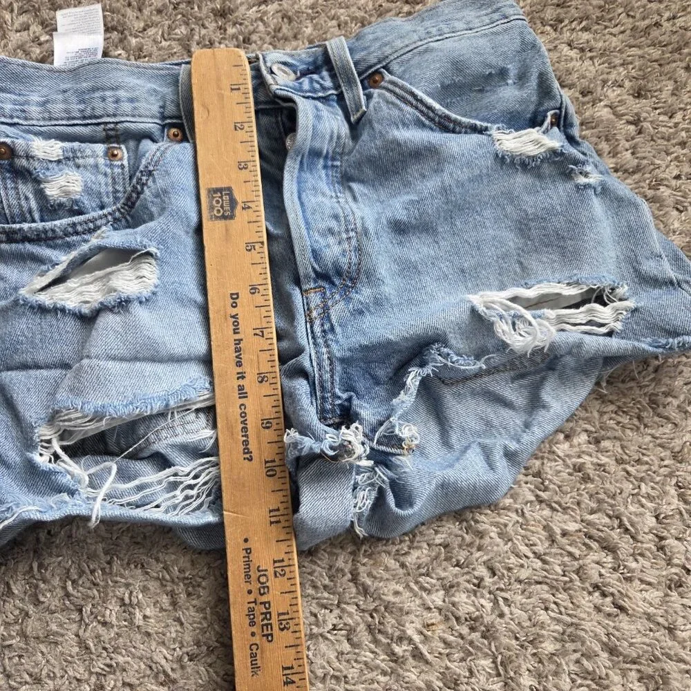 Levi's 501 Shorts Womens 27 Button Fly Cutoff Denim Jean Distressed - Picture 4 of 5